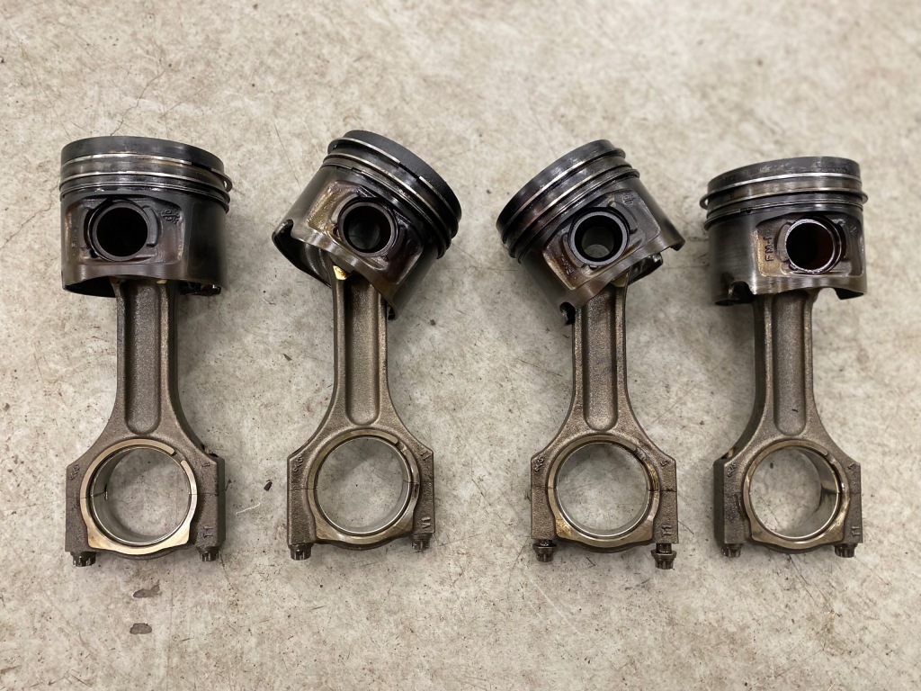 фото №1, Поршень шатун bmw e60 e61 e81 e87 e90 e60 e91 2.0d n47d20a n47d20c