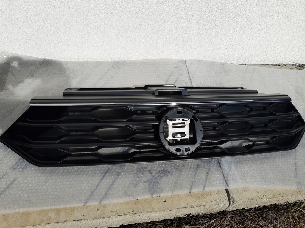 фото №1, Решётка радиатора решётка радиатора vw t-roc 2ga853651r