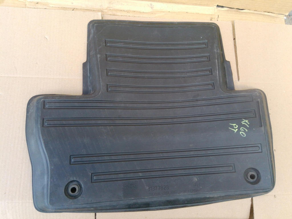 Купити Volvo xc60 килимки гумові 31377825 31377826 31377827 31377828 13rok e