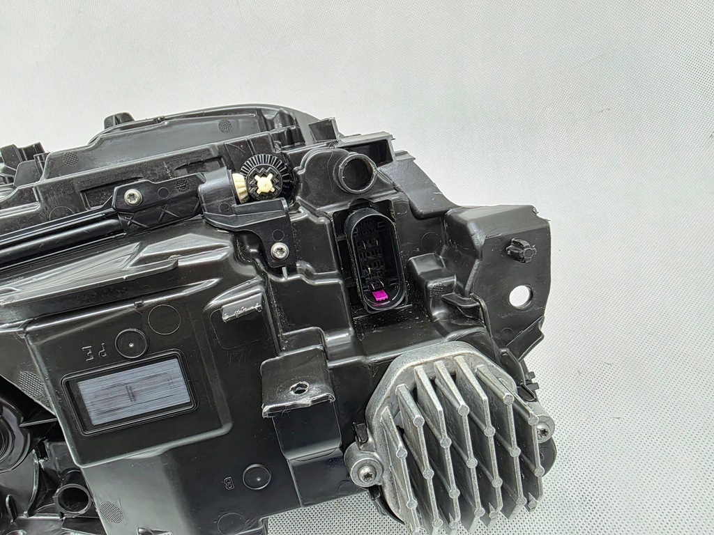 фото №13, Volvo s90 v90 лампа перед ліва full led active high beam europa 31655728