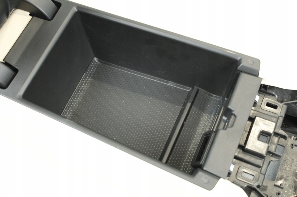 фото №11, Туннель средний подлокотник canberrabeige bmw g20