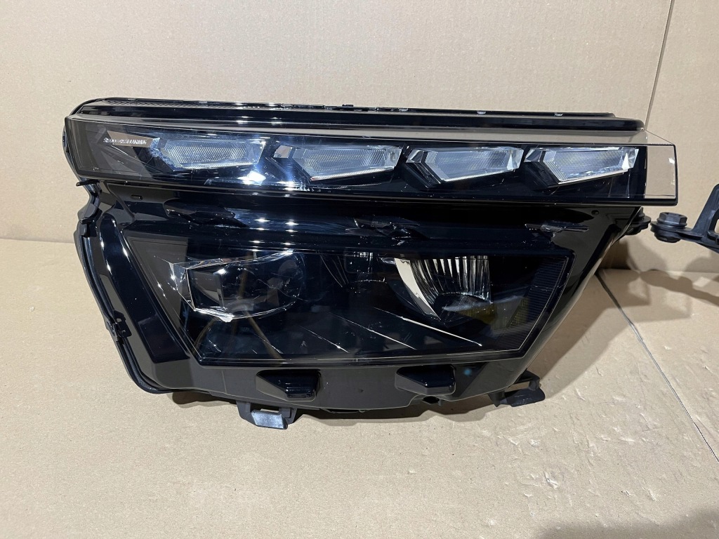 фото №4, Skoda kamiq комплект лампа перед левая правая full led