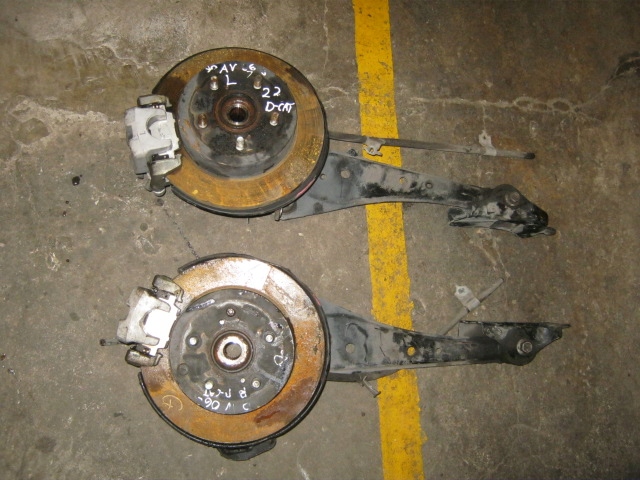 фото №1, Поворотний кулак ступиця задня toyota rav4 rav 4 rav-4 06-13