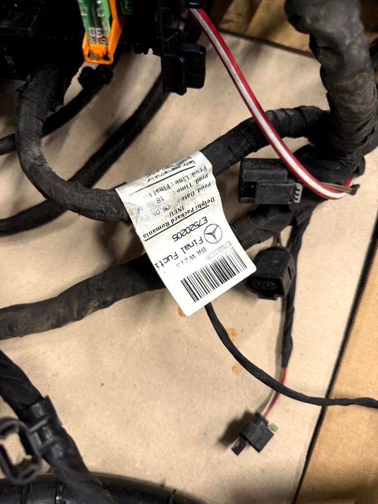 фото №6, Електропроводка джгут салону кабіни салон відсік - mercedes w213 kombi 2.0 d