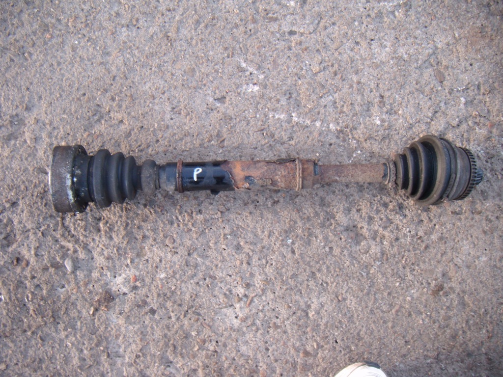 Купити Audi a4 b5 94-01 1.6 привідний вал права