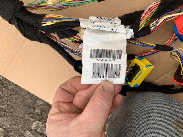 фото №6, Жгут электропроводка консоли citroen c4 picasso ii