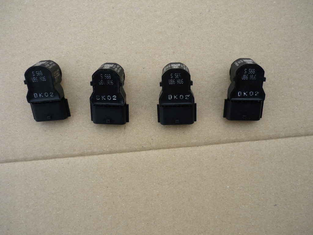 фото №10, Hyundai i40 2012r. датчик pdc паркування задня 6-pin 95720-3z100 лак ub6