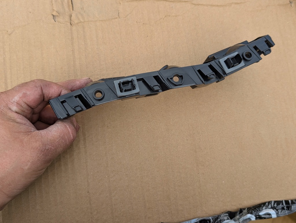 фото №12, Renault captur ii направляющая бампера задняя левый правый новый оригинал