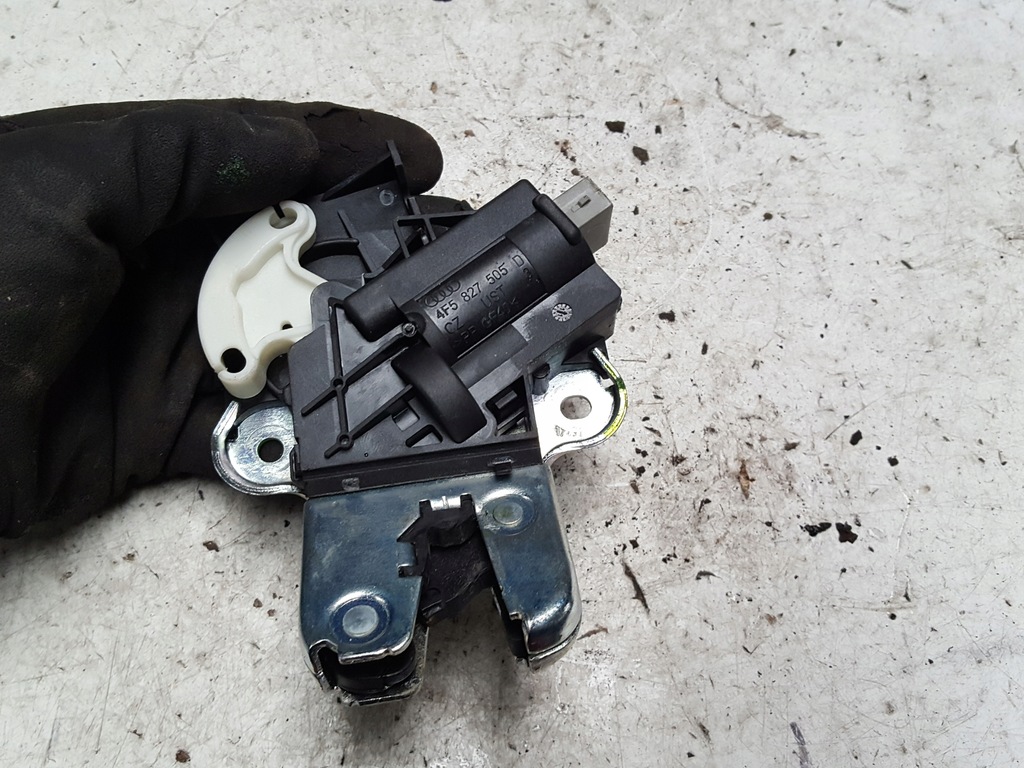 фото №1, Audi a5 lift coupe замок крышки багажника задняя