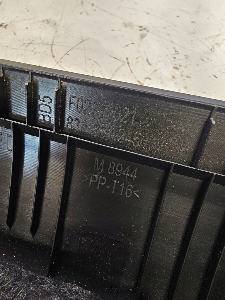 фото №5, Audi q3 83a захист обшивка стійка 83a867245