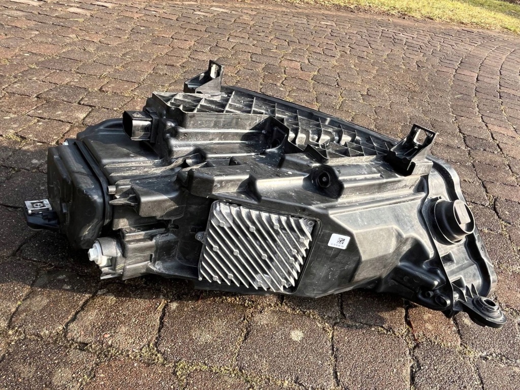 Audi q5 80a 2 рестайлінг  фара передня правий full led америка Доставка