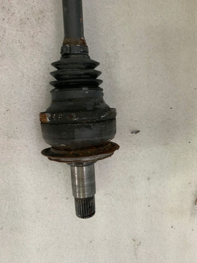 фото №4, Привідний вал лівий задня mercedes w204 lift 2.2 cdi