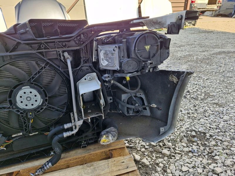 Audi a4 b8 перед комплектный  капот бампер крыло ремень радиатор вентилятор с Разборки