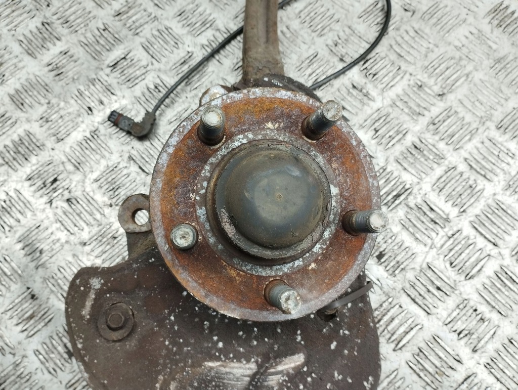 фото №7, Chrysler 300 - 300c 2006 перед сторона правая ступица колеса передний