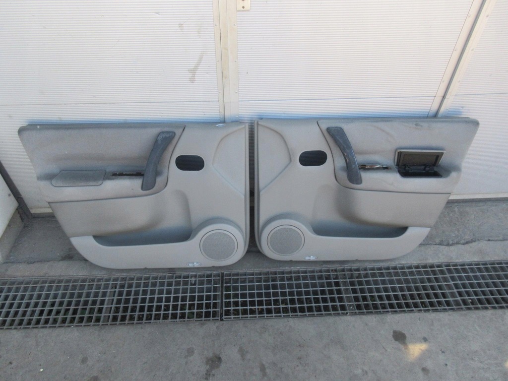 фото №1, Renault grand scenic ii 1.9 dci f9q812 обшивка дверь перед правый левый