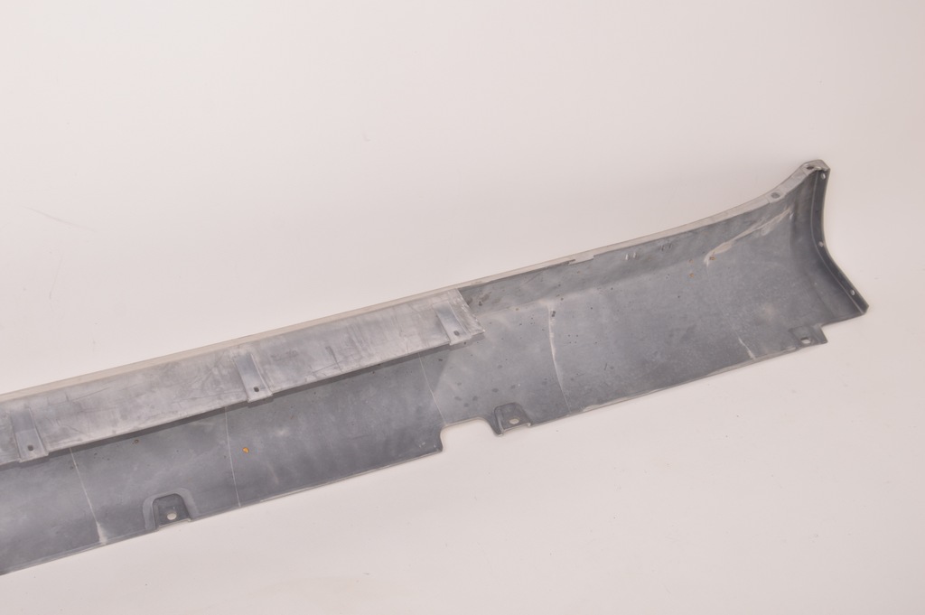 фото №9, Maserati granturismo m139 молдинг левая порог nowa