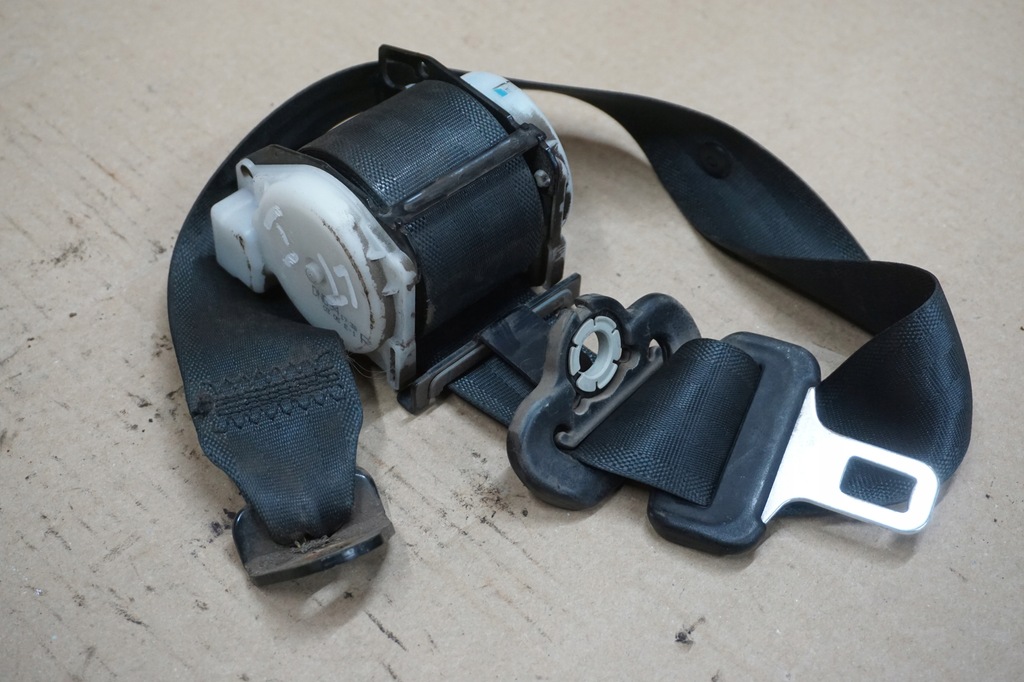 фото №1, Mitsubishi pajero iii pas безопасности левый задняя 2-rząd 5d 00-06r