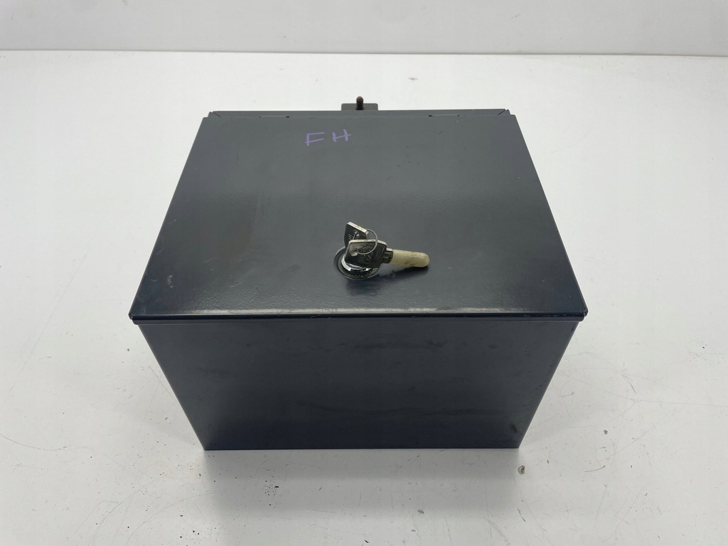 фото №1, Volvo fh 13 sejf бардачок бардачок kasetka