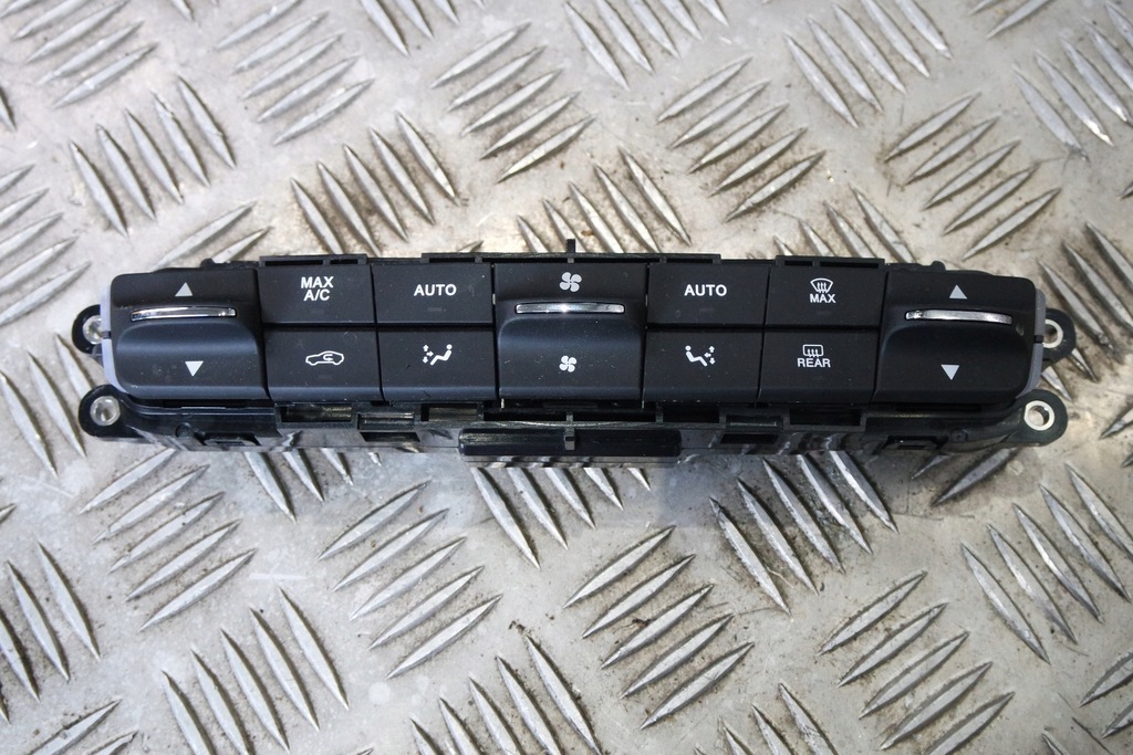 фото №1, Панель кондиціонера maserati levante 670126323