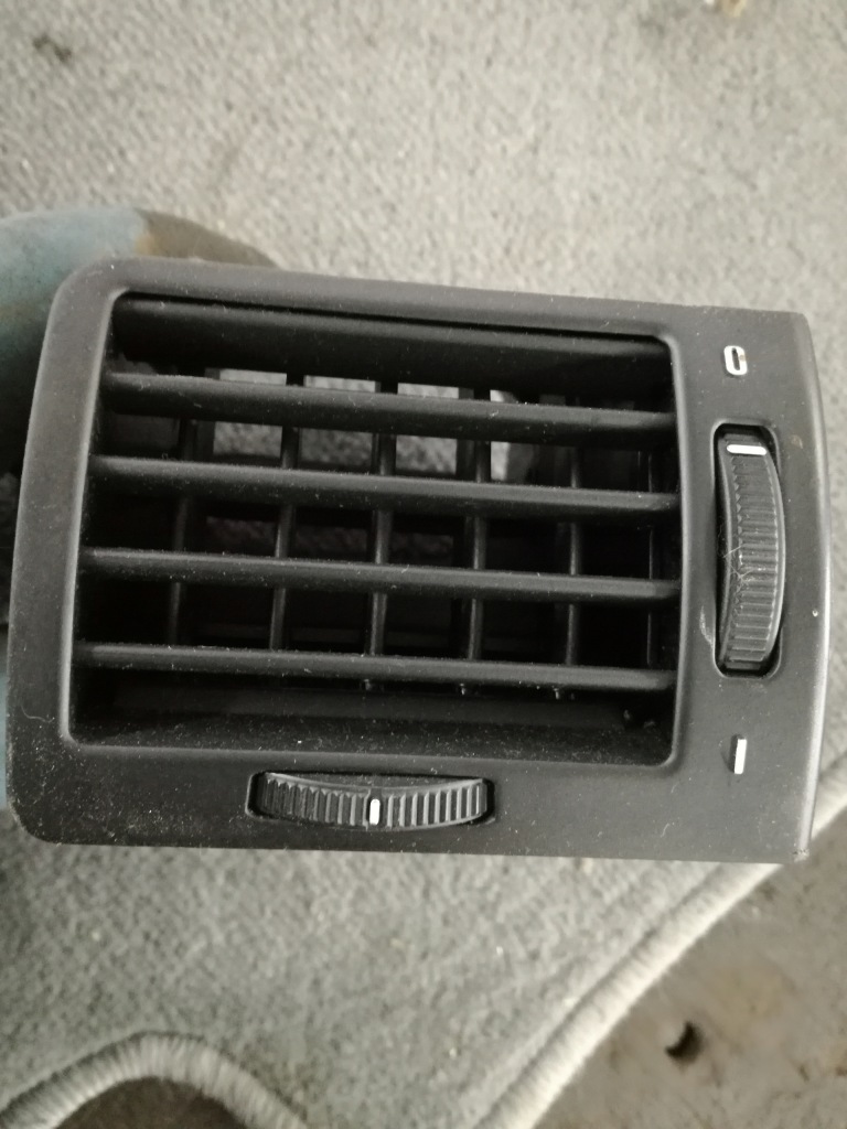 Купити Bmw 7 e38 форсунки / ґрати обдув панелі приладової панелі