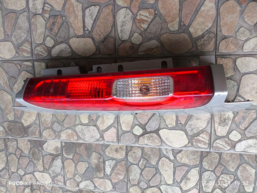 фото №1, Лампа ліва задня trafic ii vivaro a lift . 265a60118r