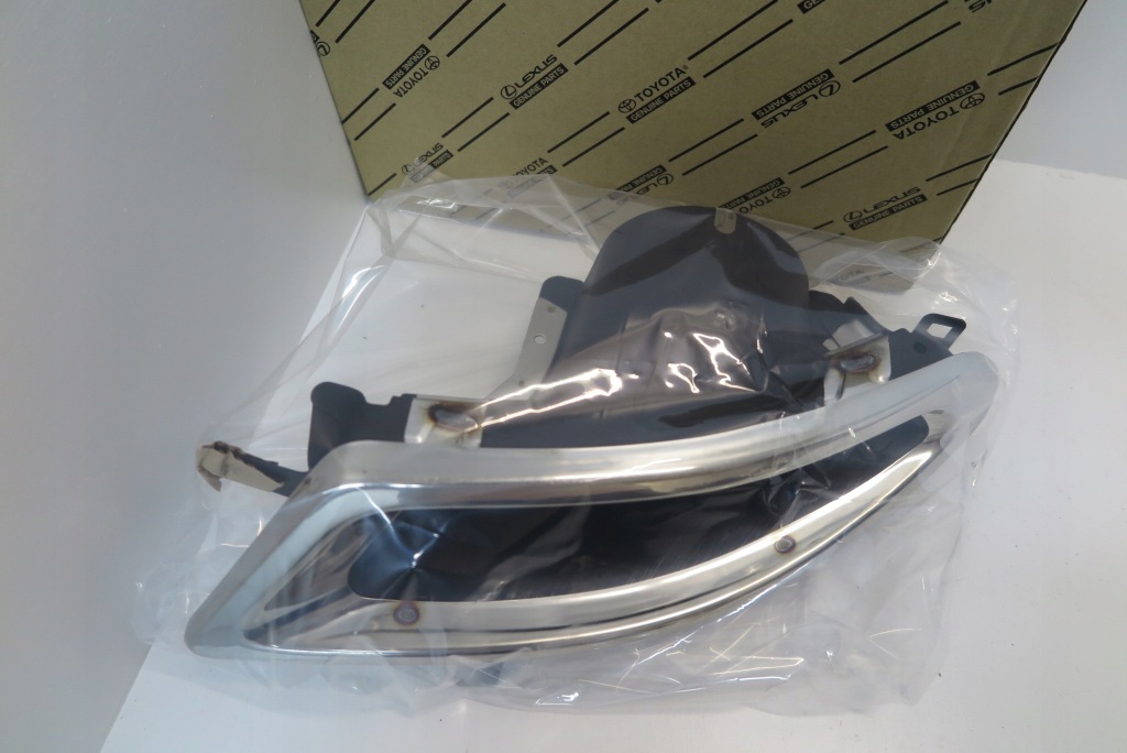 Lexus rx наконечник вихлоп ліва 52107-48030 Ціна