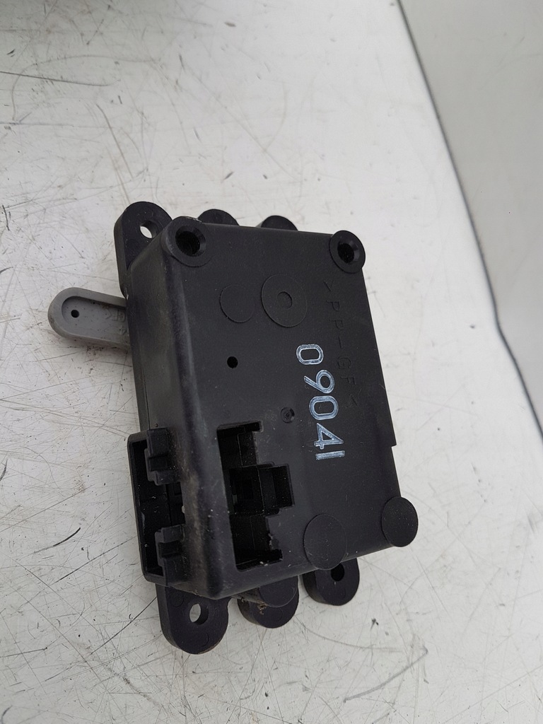 фото №1, Двигатель обдув вентилятор mazda premacy eu другое