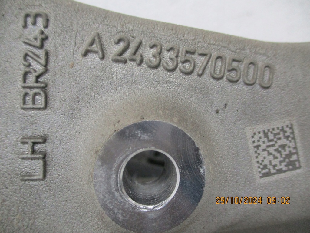 Поворотный кулак поворотный кулак mercedes eqa a243 2433570600 2433570500 22r Недорого