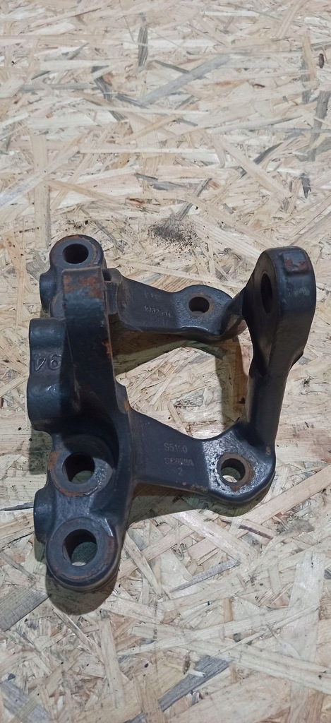 фото №1, Кронштейн кронштейн кронштейн рессора scania r p g