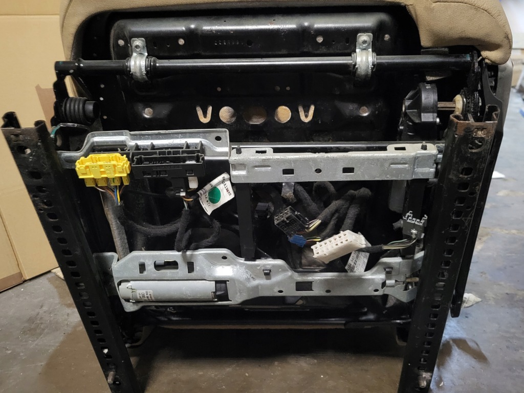 фото №10, Сидіння лівий перед кліпса перемикачі пам'ять подушка безпеки mercedes ml w164 оригінальний номер eu