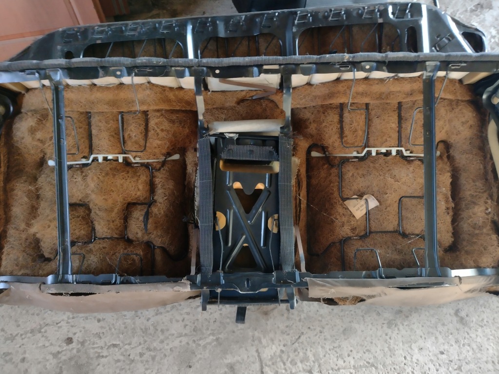 фото №10, Mercedes w123 заднее сиденье задняя czarna 3-seria