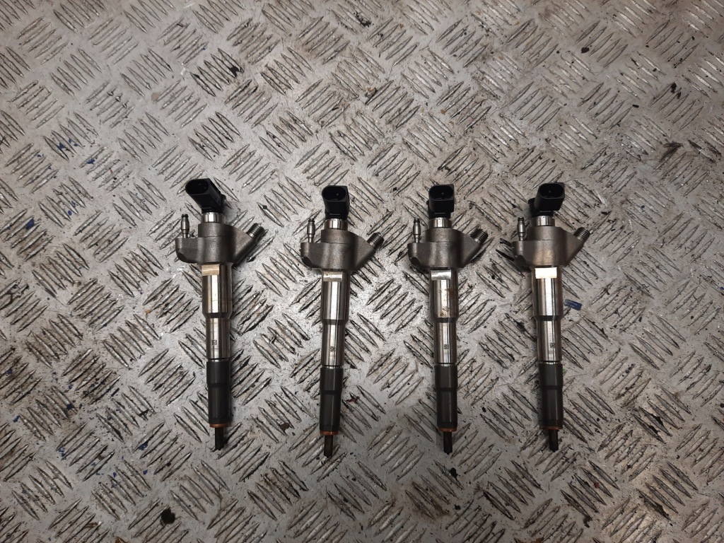 фото №1, Комплект форсунок 2.3 dci hmlgt5690r, 166009567r