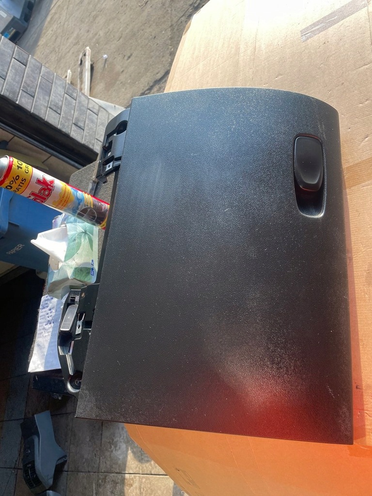 фото №1, Volvo xc60 ii бардачок пассажира 31417596