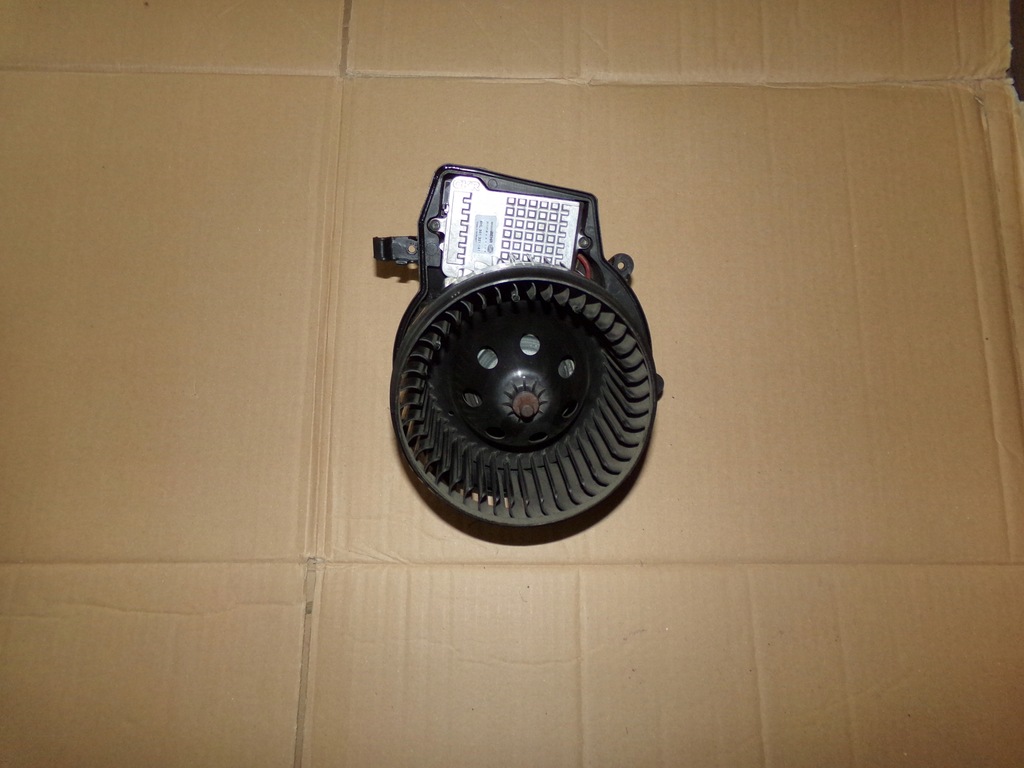 фото №4, Повітродувка обдув резистор mercedes c w203 europa