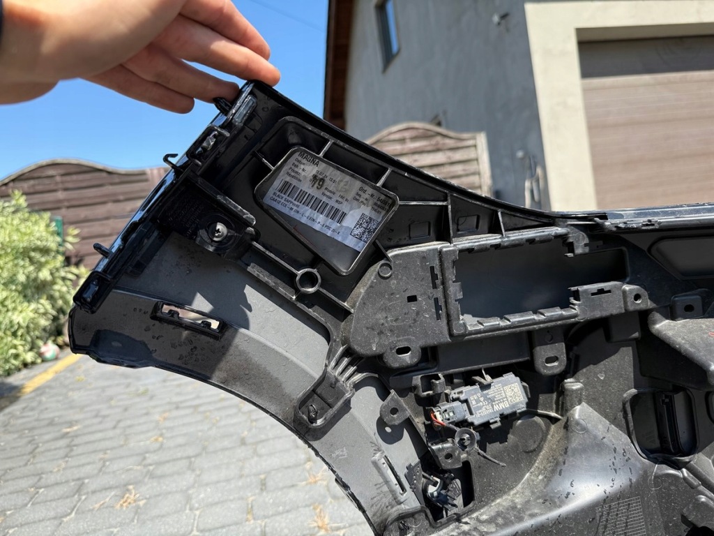 Bmw x1 u11 бампер перед передний m-pakiet комплектный  6x pdc с Разборки