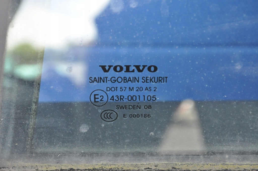 фото №5, Volvo v50 двері лівий задня задні kpl