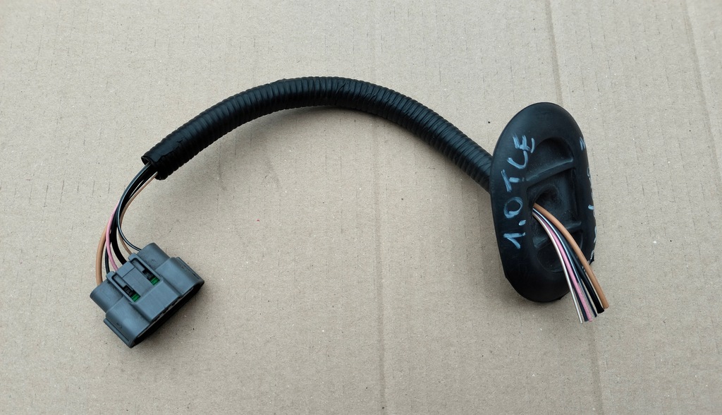 фото №1, Dacia sandero iii штекер насоса топлива