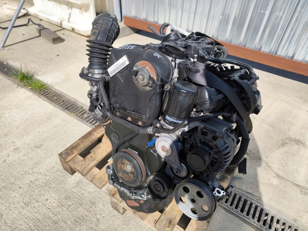 Двигун комплектний  audi a4 a5 q5 1.8 tfsi cdh cdhb оригінал ! Недорого