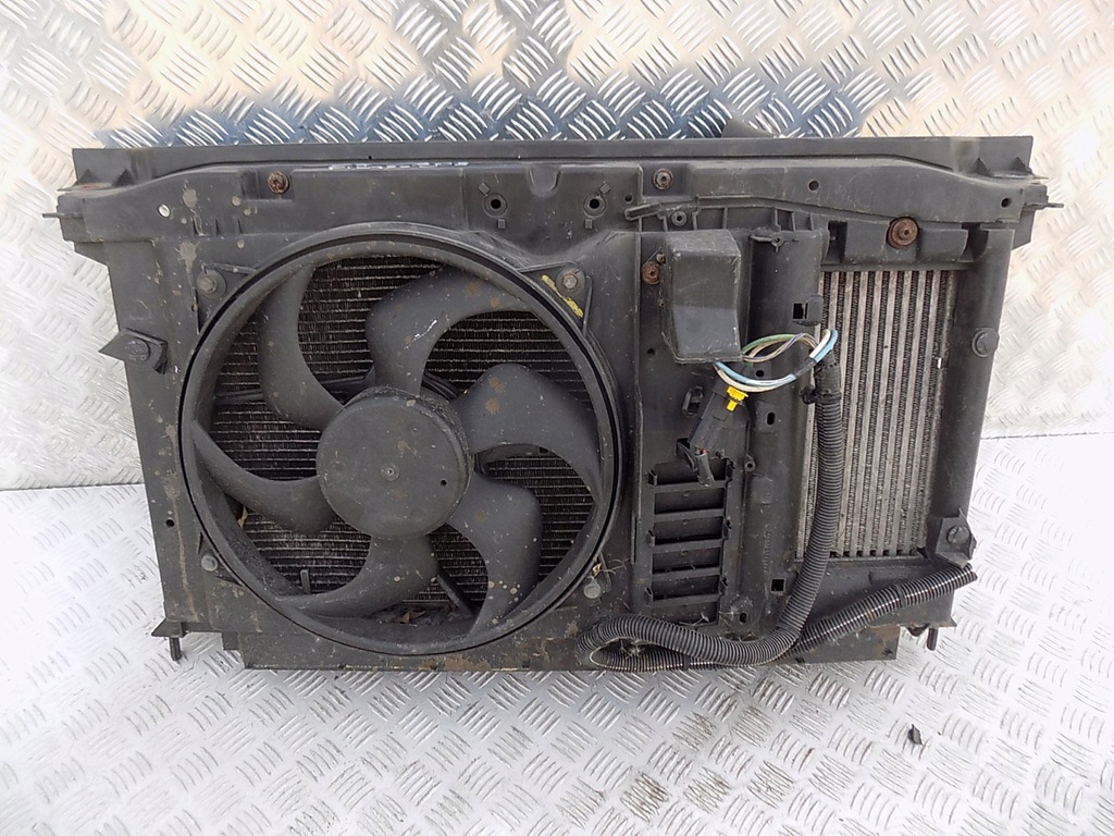 фото №1, Citroen c4 picasso комплект радиатор