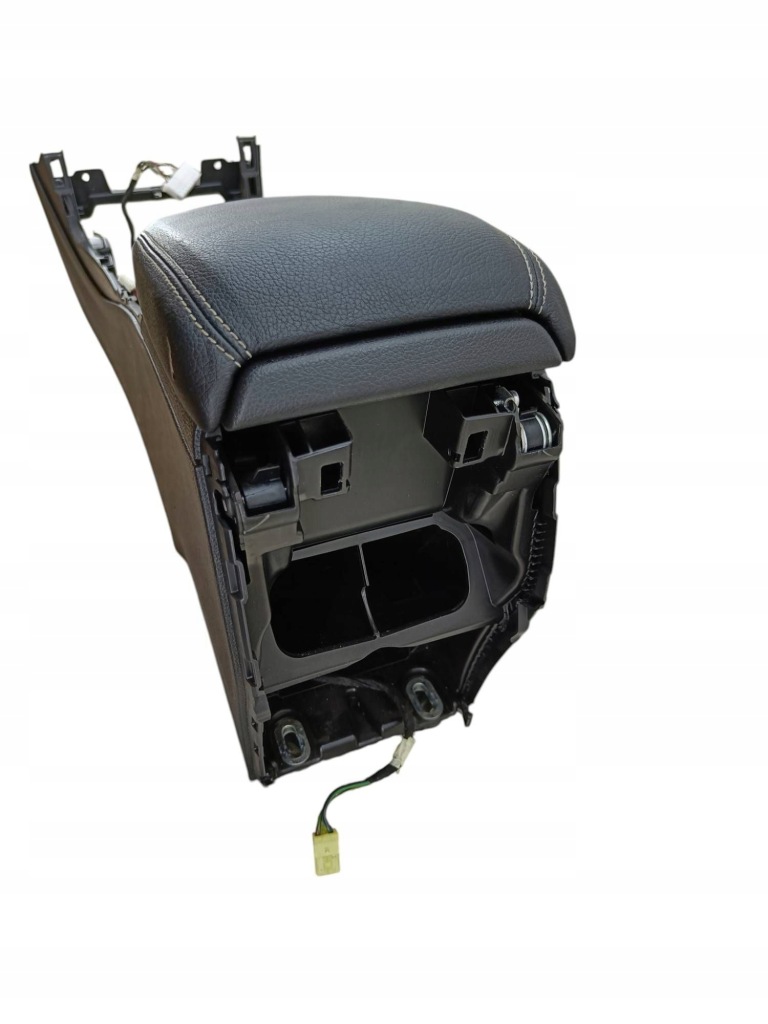 фото №8, Mercedes-benz gla w156 2015 подлокотник туннель среднего