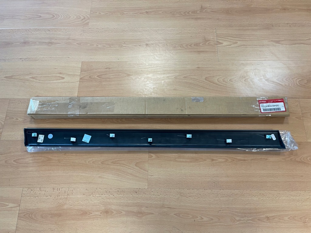 фото №4, Honda cr-v ii 01-06 молдинг дверь правый перед nowa