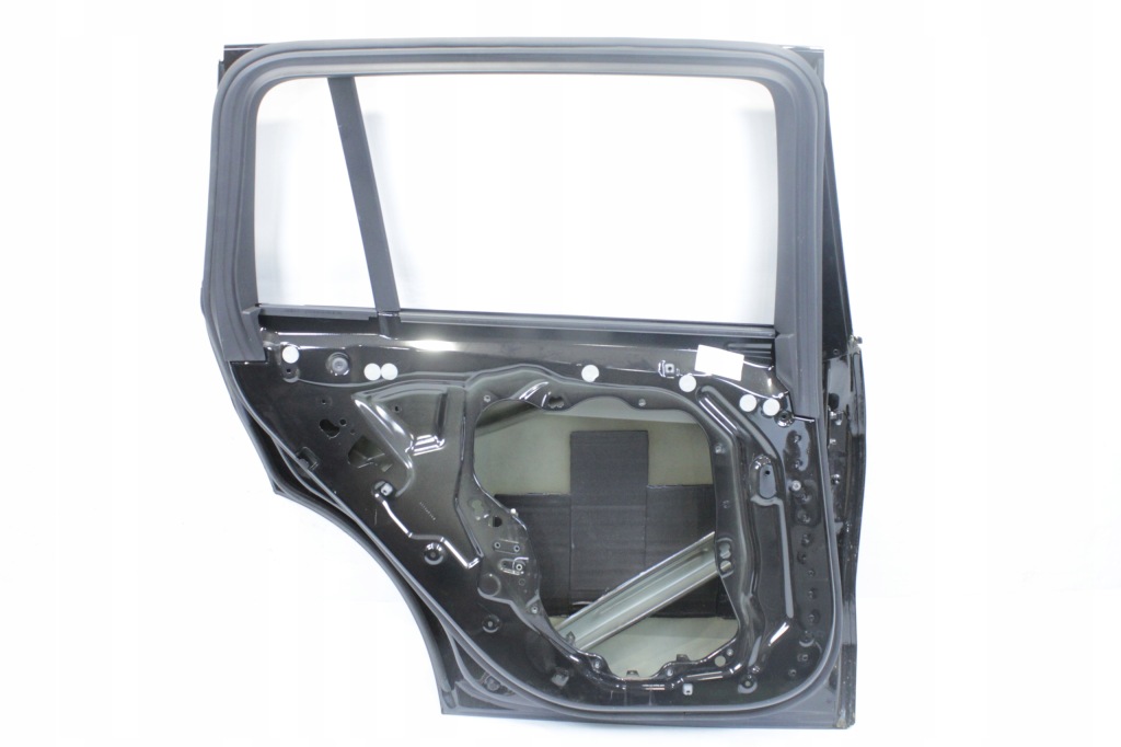 Дверь левая задние bmw g07 x7 475 blacksapphire в Украине