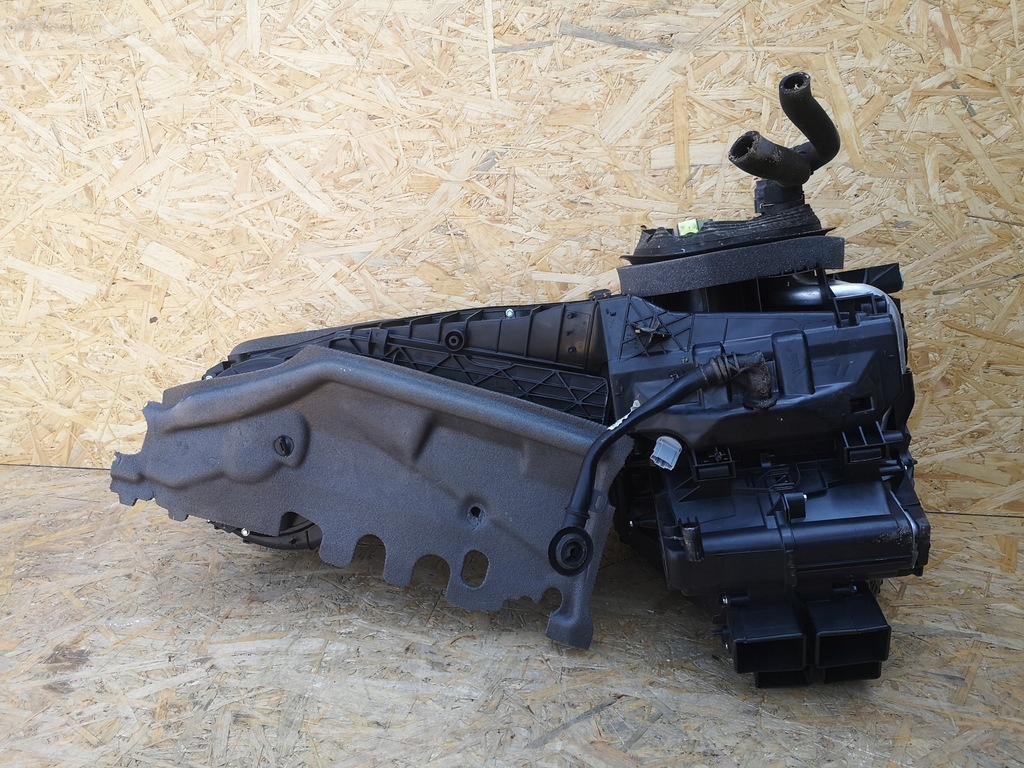 фото №9, Audi q3 8u отопитель воздуходувка 8u1820003c 2.0tdi