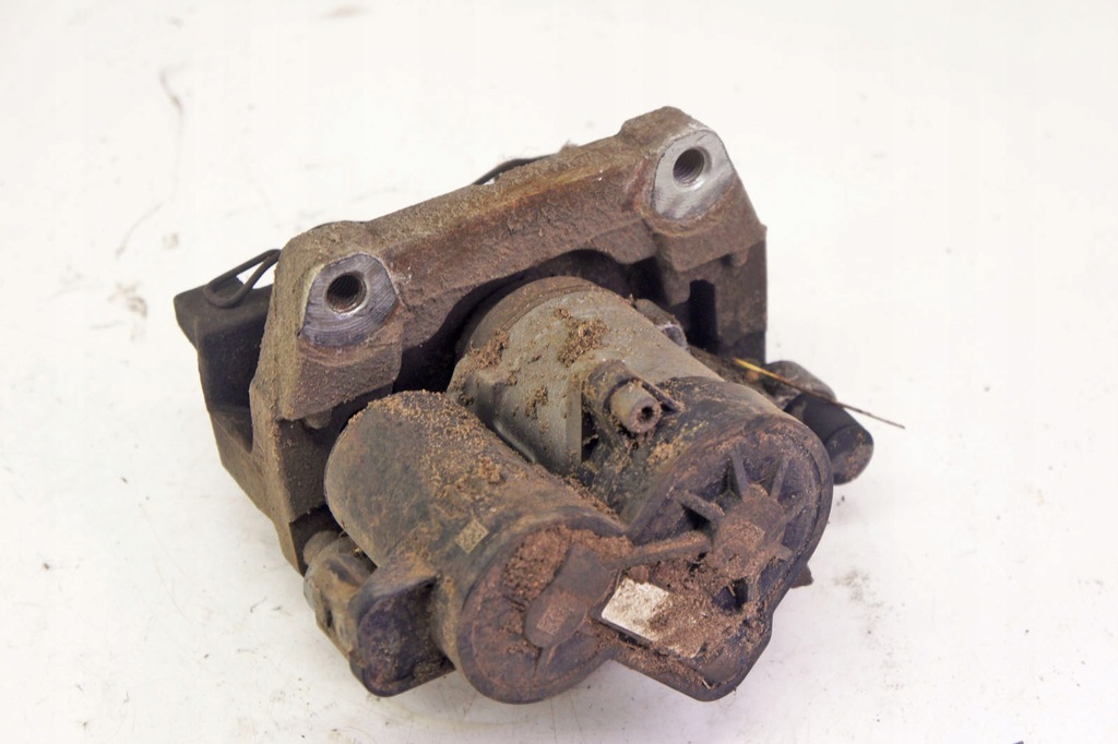 фото №5, Pa188 alfa romeo giulia 2.0i суппорт левый перед