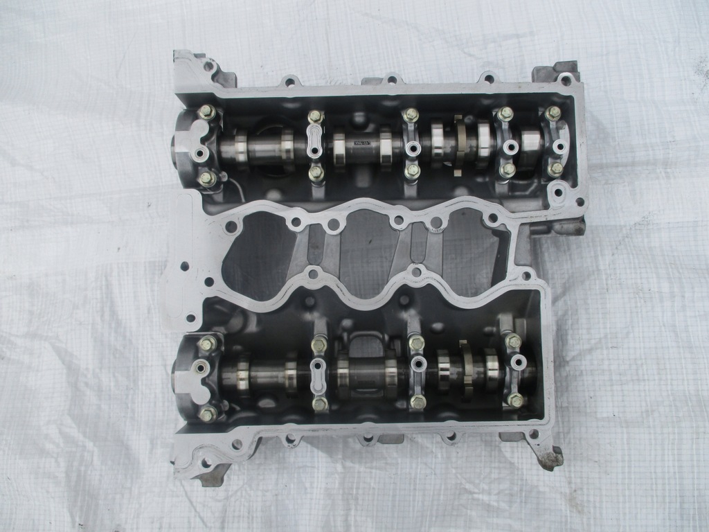 фото №1, Крышка клапанов ford puma focus mk4 1.0 ecoboost