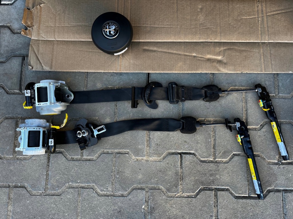 Alfa romeo giulia приборная панель приборная приборная панель подушки безопасности подушка безопасности + ремни 2016-20 Киев