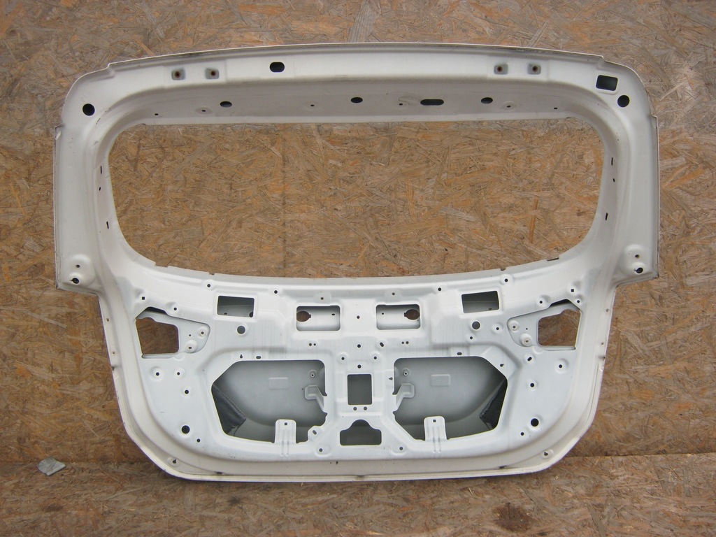 фото №4, Крышка багажника задняя hyundai ix20 ix-20