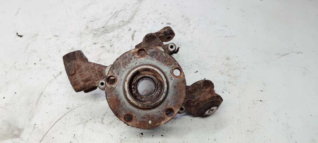 фото №1, Поворотний кулак лівий задня a4 b6 b7 quattro