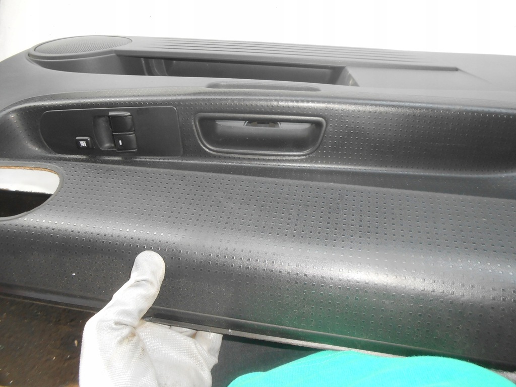 фото №6, Colt vi z30 06r обшивка левый i правый передний перед