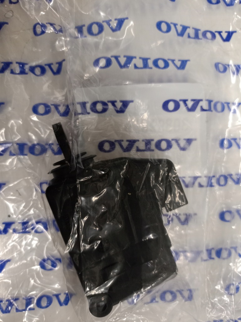 фото №1, Привод крышки заливной топливо volvo s40 v40 30899699